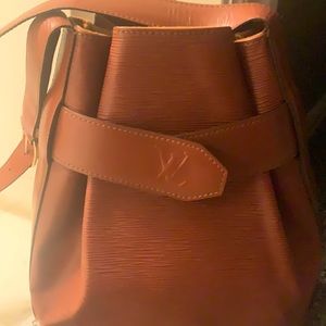 Authentic Louis Vuitton Epi sac de Paul